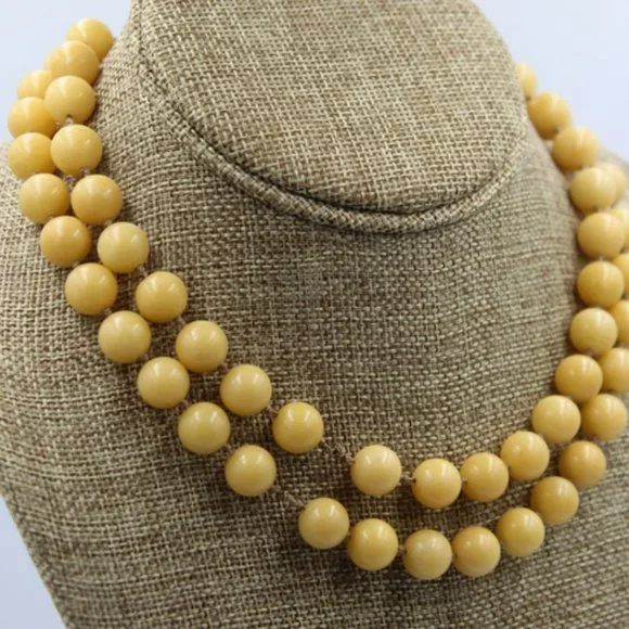 TWO STRAND YELLOW JADE NECKLACE - QUING DYNASTY - 10 MM EACH